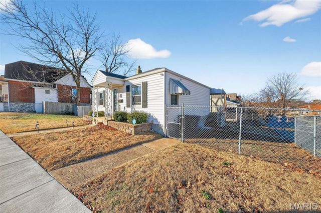 2501 Sublette Avenue, St Louis, MO 63110