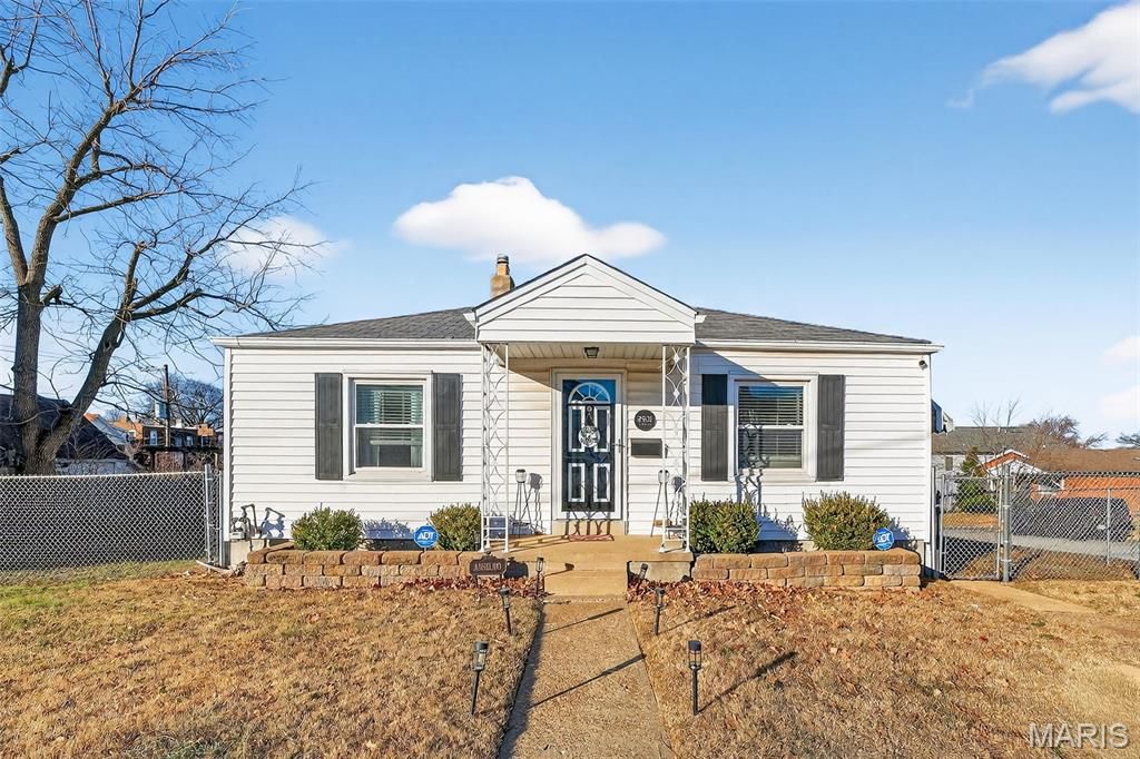 2501 Sublette Avenue, St Louis, MO 63110