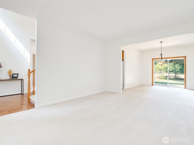 32719 NE Button Drive, La Center, WA 98629