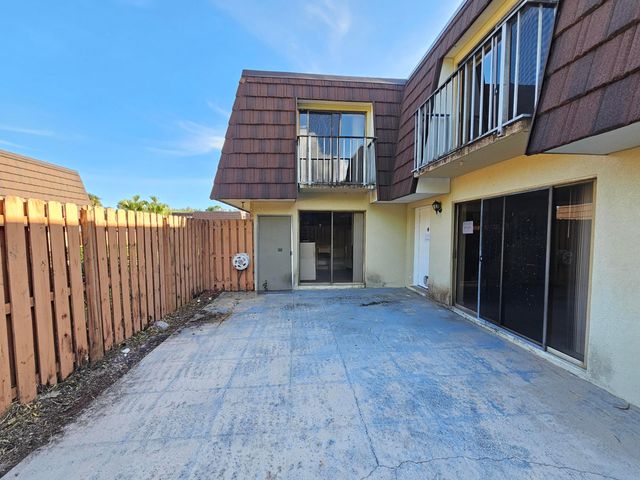 5935 SE Riverboat Drive 615, Stuart, FL 34997