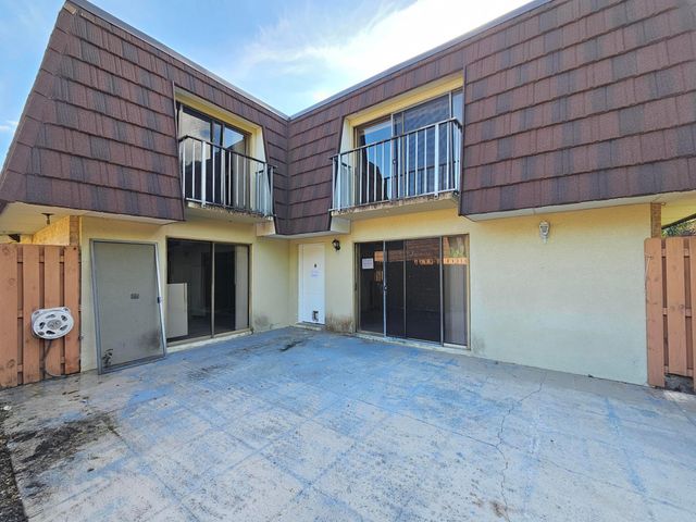 5935 SE Riverboat Drive 615, Stuart, FL 34997