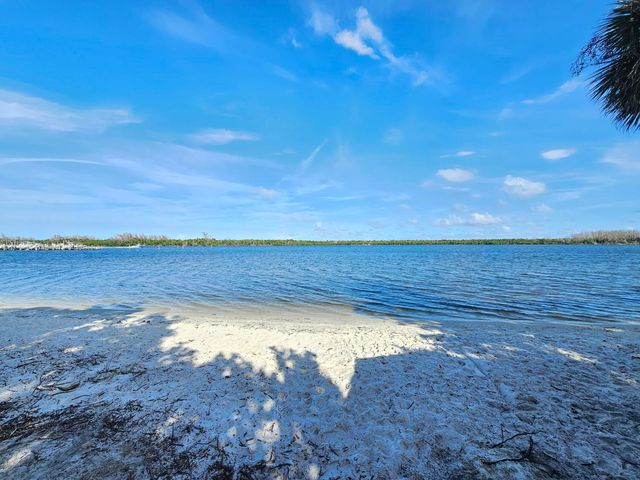 5935 SE Riverboat Drive 615, Stuart, FL 34997