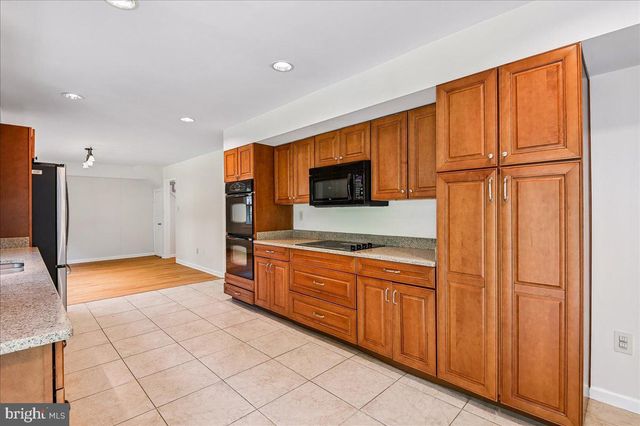 12218 VALERIE LN, Laurel, MD 20708