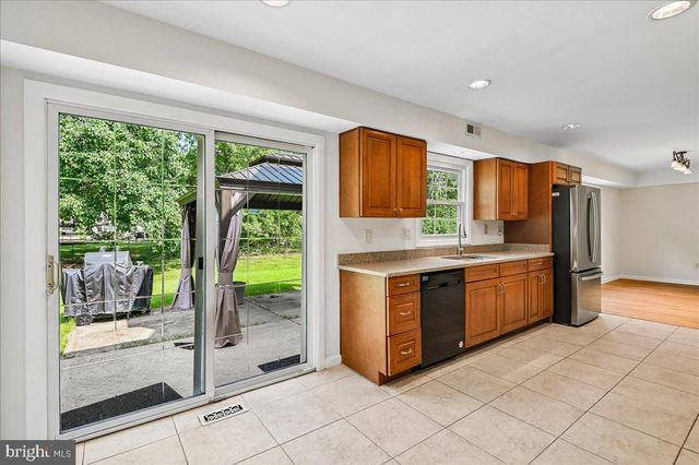 12218 VALERIE LN, Laurel, MD 20708