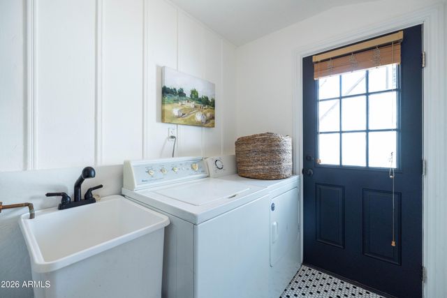 30 W EDGEMONT Avenue, Phoenix, AZ 85003