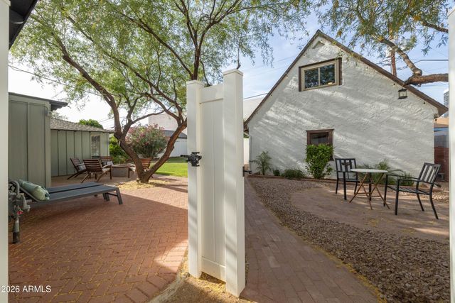 30 W EDGEMONT Avenue, Phoenix, AZ 85003