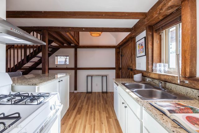 30 W EDGEMONT Avenue, Phoenix, AZ 85003