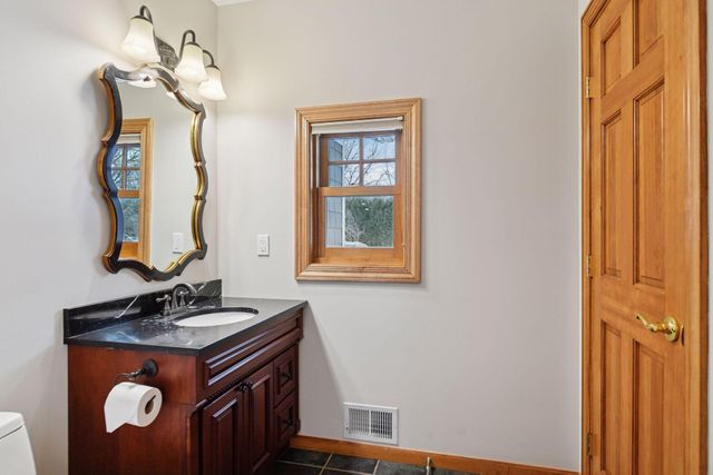 5767 Vine Hill Road, Minnetonka, MN 55345