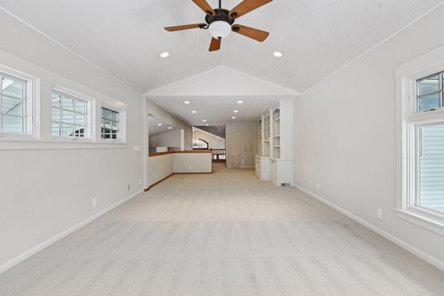 5767 Vine Hill Road, Minnetonka, MN 55345