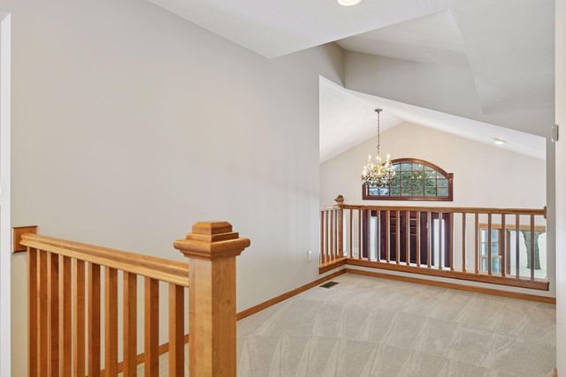 5767 Vine Hill Road, Minnetonka, MN 55345