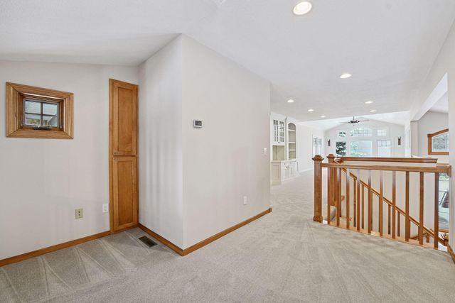 5767 Vine Hill Road, Minnetonka, MN 55345