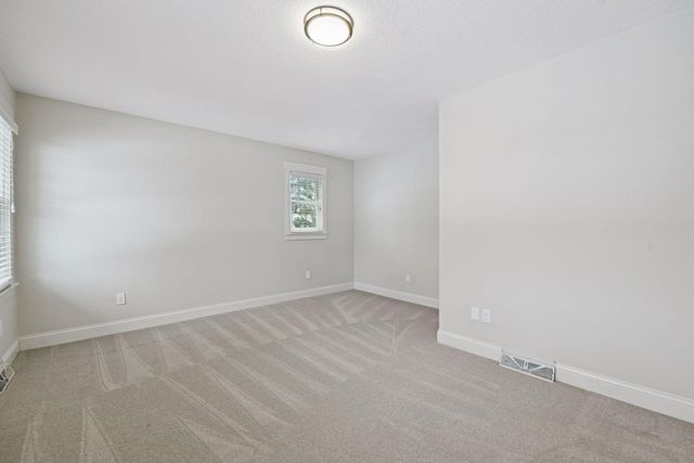 5767 Vine Hill Road, Minnetonka, MN 55345