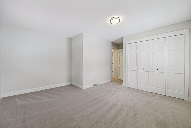 5767 Vine Hill Road, Minnetonka, MN 55345