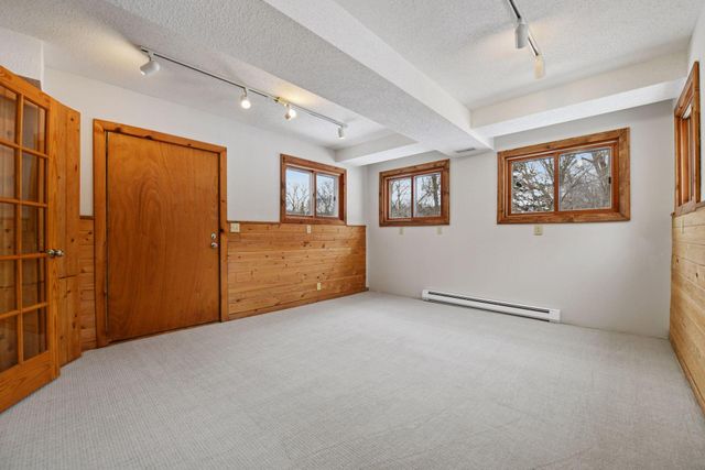 5767 Vine Hill Road, Minnetonka, MN 55345