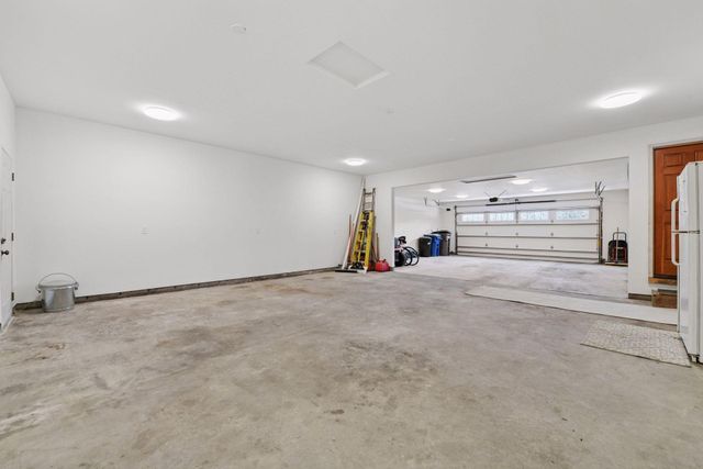 5767 Vine Hill Road, Minnetonka, MN 55345