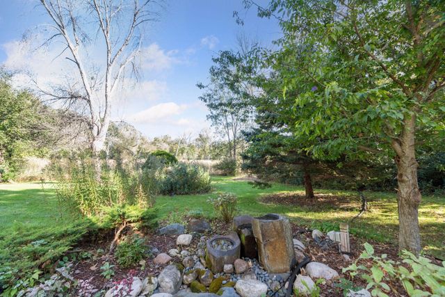 5767 Vine Hill Road, Minnetonka, MN 55345