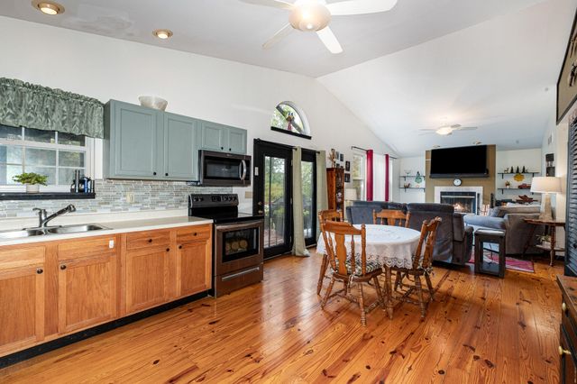 1427 Elk Lake Road, Owenton, KY 40359