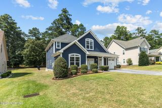 305 Legacy Lakes Way, Aberdeen, NC 28315