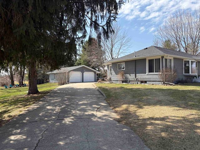 16501 Gary Road, Chesaning, MI 48616