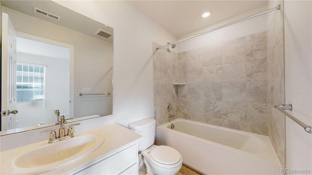 23921 E Minnow Drive, Aurora, CO 80016