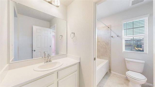 23921 E Minnow Drive, Aurora, CO 80016