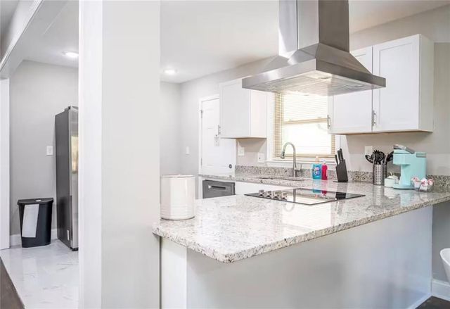 2339 Country Club SW Lane, Atlanta, GA 30311