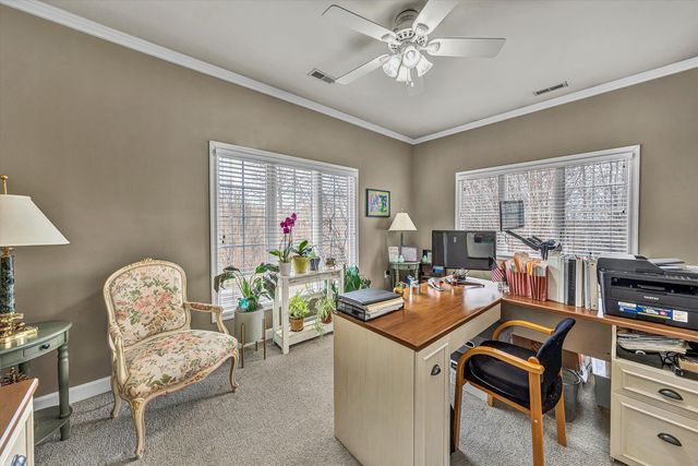 100 Waterside DR, Moneta, VA 24121