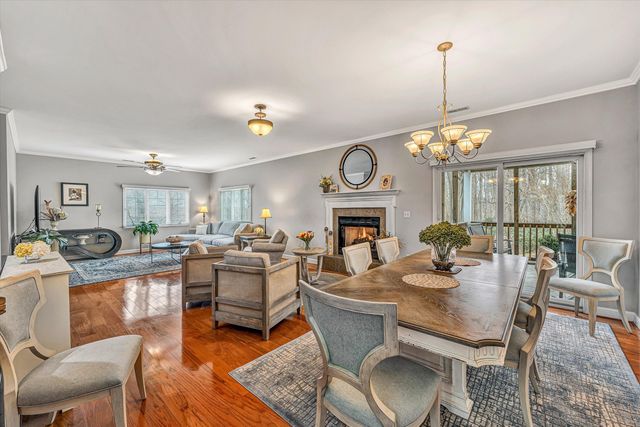 100 Waterside DR, Moneta, VA 24121