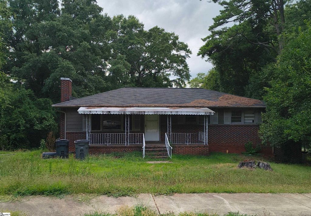 113 Brookforest Drive, Greenville, SC 29605