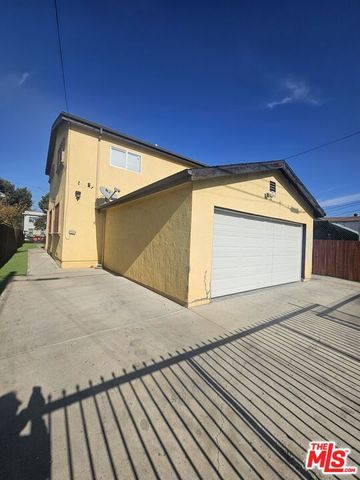 858 W 43rd Place, Los Angeles, CA 90037