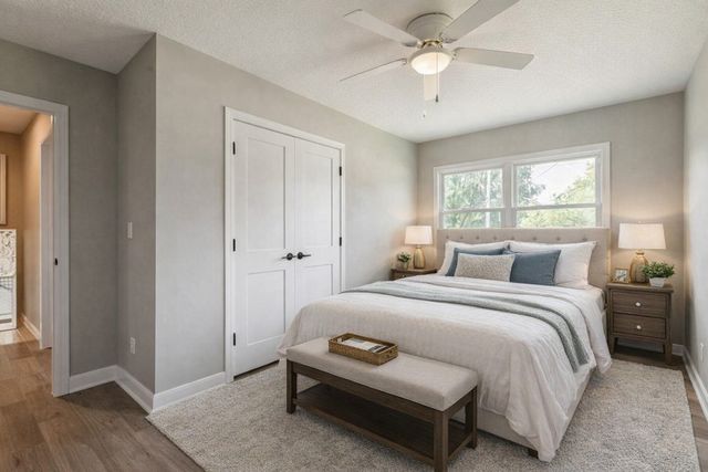 814 JONES Street, Le Claire, IA 52753