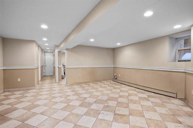 2932 Baisley Avenue, Bronx, NY 10461