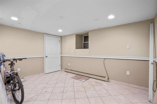 2932 Baisley Avenue, Bronx, NY 10461