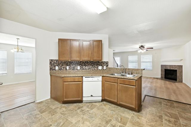 16754 N Blue Jay Drive, Conroe, TX 77385