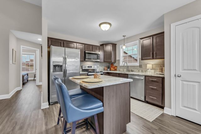 168 Tomahawk Pt, Clarksville, TN 37040