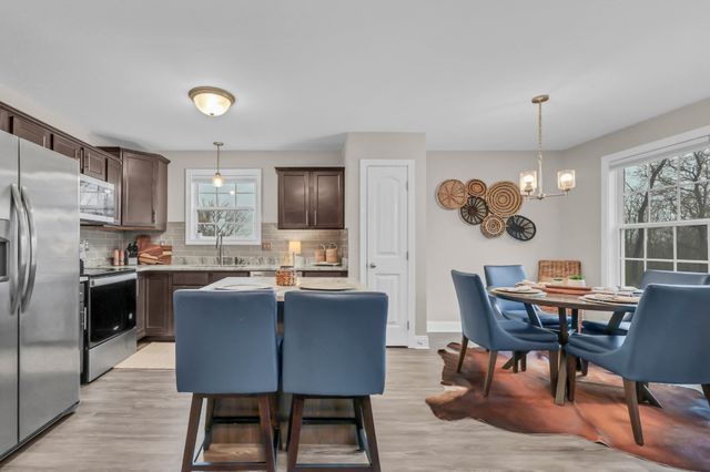 168 Tomahawk Pt, Clarksville, TN 37040