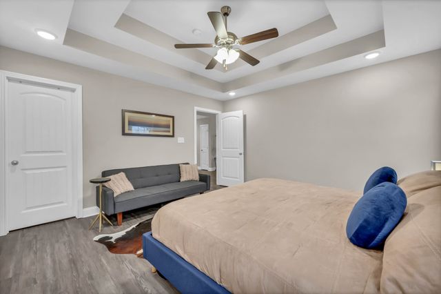 168 Tomahawk Pt, Clarksville, TN 37040