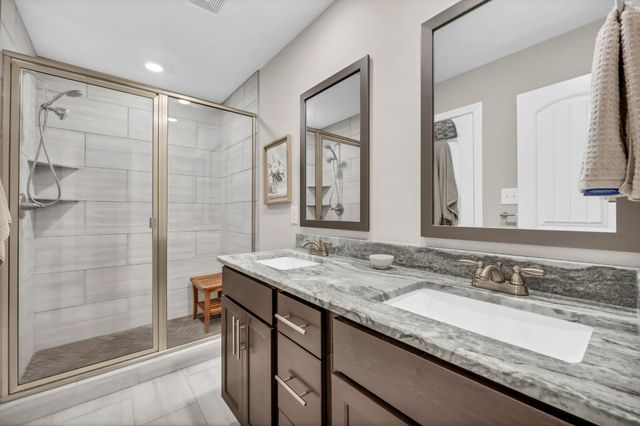 168 Tomahawk Pt, Clarksville, TN 37040