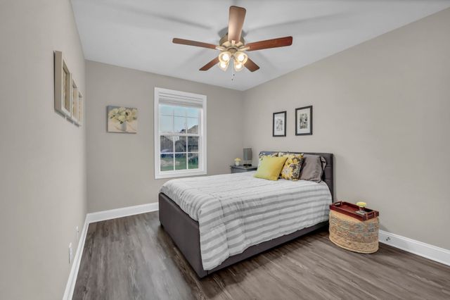 168 Tomahawk Pt, Clarksville, TN 37040