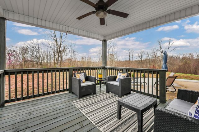 168 Tomahawk Pt, Clarksville, TN 37040