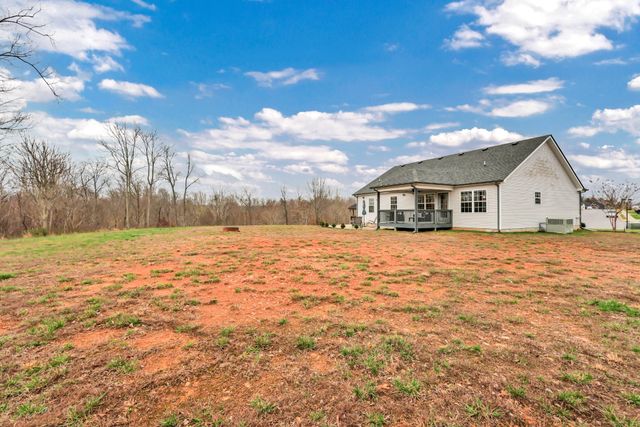 168 Tomahawk Pt, Clarksville, TN 37040