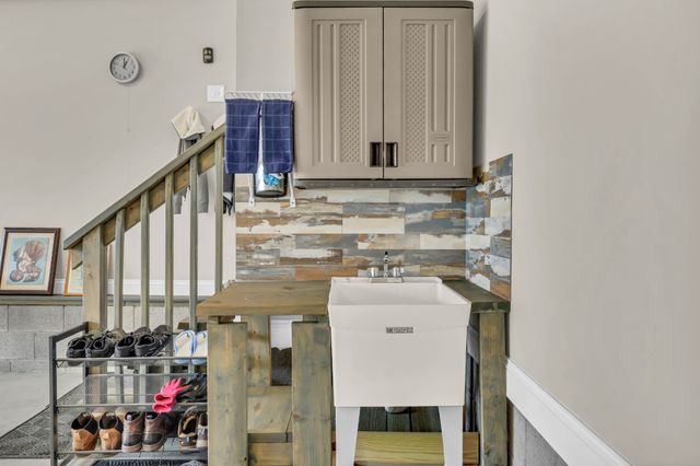 168 Tomahawk Pt, Clarksville, TN 37040