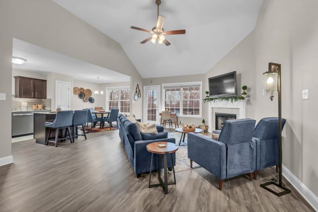 168 Tomahawk Pt, Clarksville, TN 37040