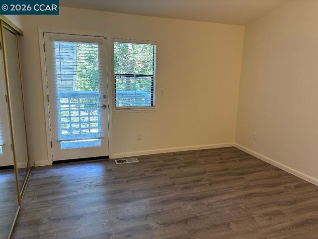 2590 Oak Rd 250, Walnut Creek, CA 94597