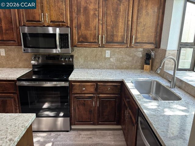 2590 Oak Rd 250, Walnut Creek, CA 94597
