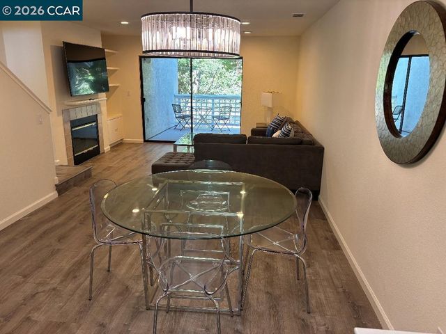 2590 Oak Rd 250, Walnut Creek, CA 94597