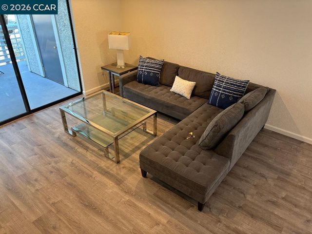 2590 Oak Rd 250, Walnut Creek, CA 94597