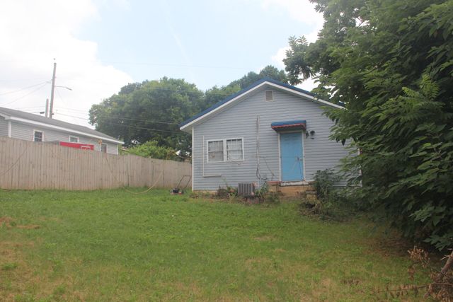 205 W Waterworks Street, Dalton, GA 30720