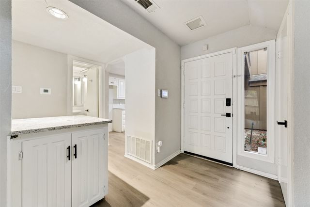 3161 Golden Oak, Farmers Branch, TX 75234