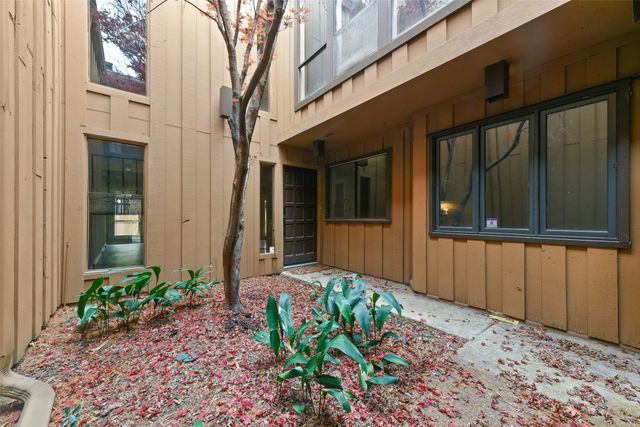 3161 Golden Oak, Farmers Branch, TX 75234